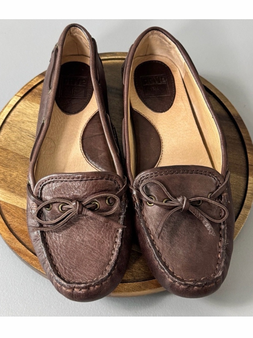 FRYE AND CO. Brown Leather Bow-Accent Moccasin Flats